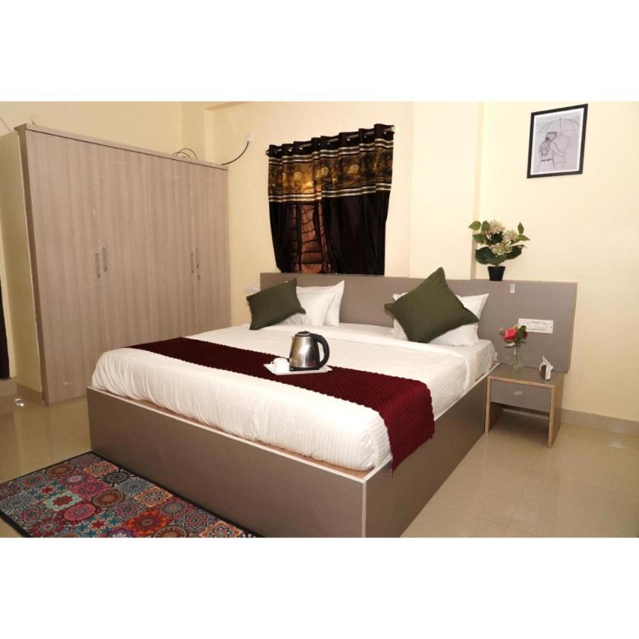 Hotel Meridian Grand Shamshabad Dış mekan fotoğraf