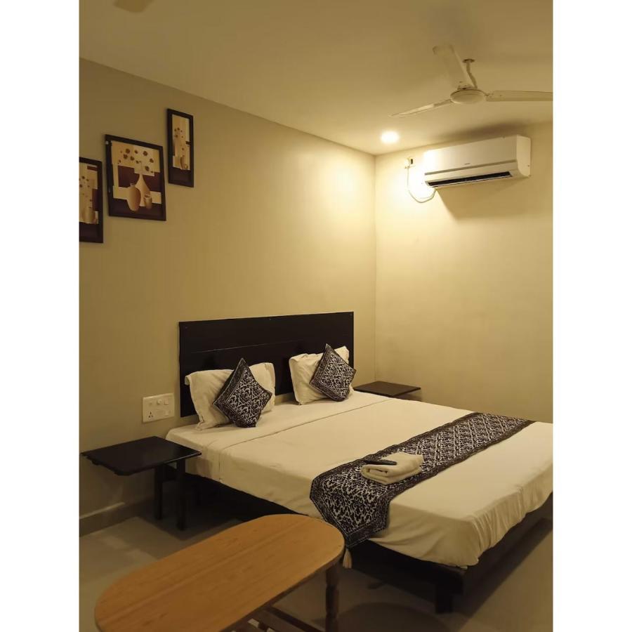 Hotel Meridian Grand Shamshabad Dış mekan fotoğraf