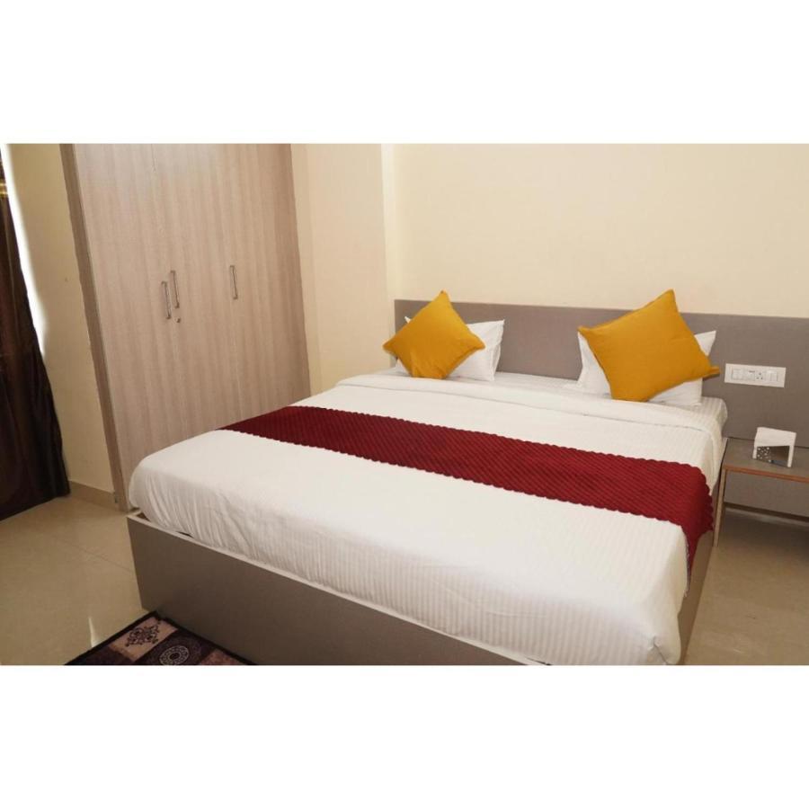 Hotel Meridian Grand Shamshabad Dış mekan fotoğraf